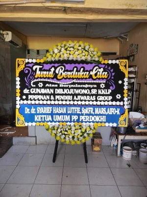 Papan Bunga di Katekan Gantiwarno